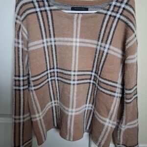 Tahari Women's Beige and Black Plaid Sweater